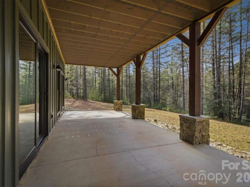 40 Kingfisher Trace, Nebo, NC 28761.  MLS# CAR4353982, YatesRealty ID 11046. 