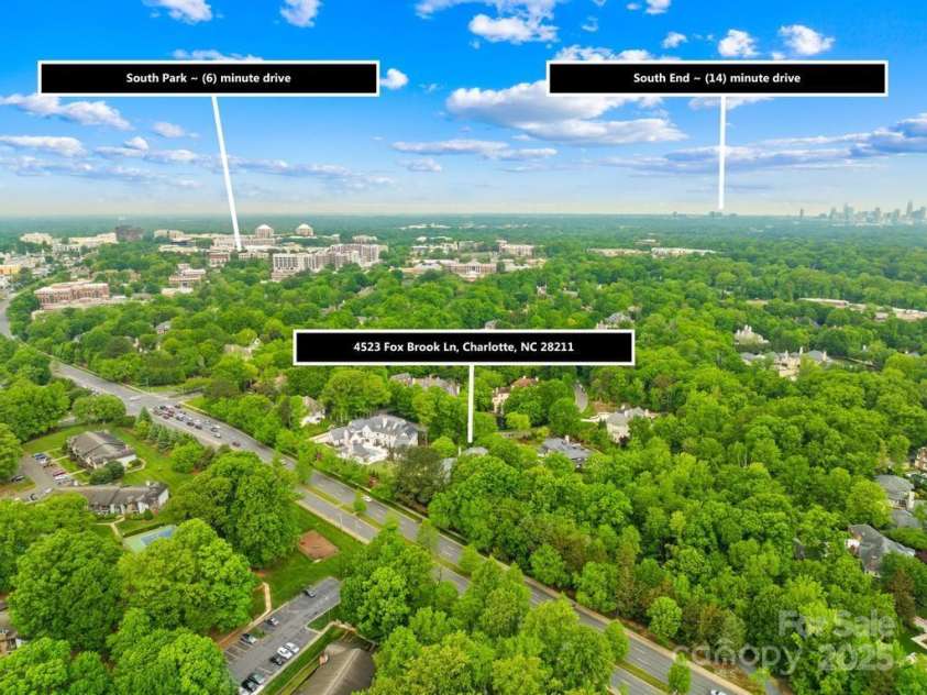 4523 Fox Brook Lane, Charlotte, NC 28211.  MLS# CAR4255800, YatesRealty ID 11047. 