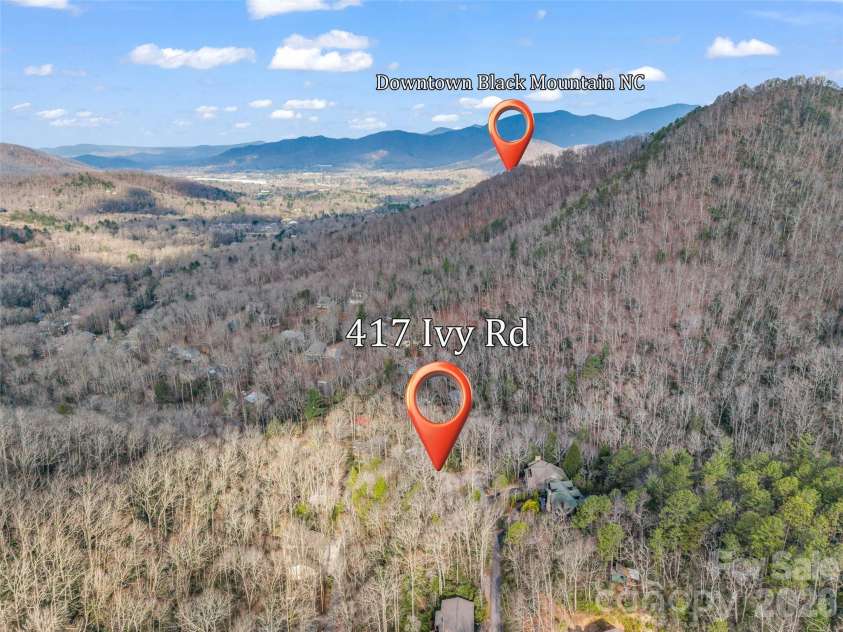 417 Ivy Road, Black Mountain, NC 28711.  MLS# CAR4362161, YatesRealty ID 11048. 