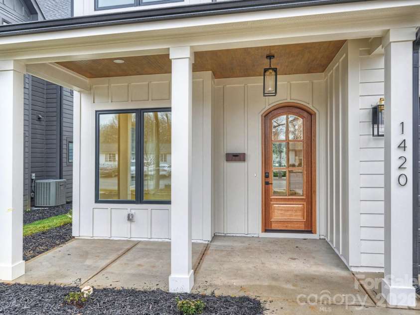 1420 35th Street, Charlotte, NC 28205.  MLS# CAR4326511, YatesRealty ID 11049. 