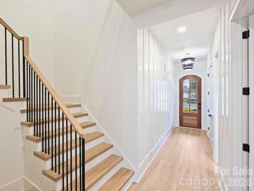 1420 35th Street, Charlotte, NC 28205.  MLS# CAR4326511, YatesRealty ID 11049. 