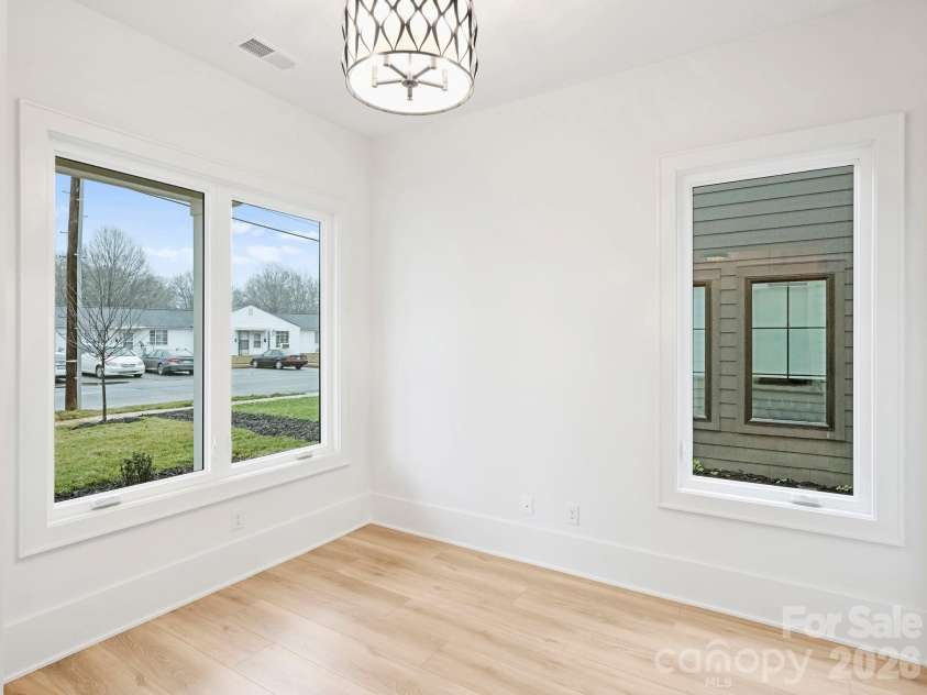 1420 35th Street, Charlotte, NC 28205.  MLS# CAR4326511, YatesRealty ID 11049. 