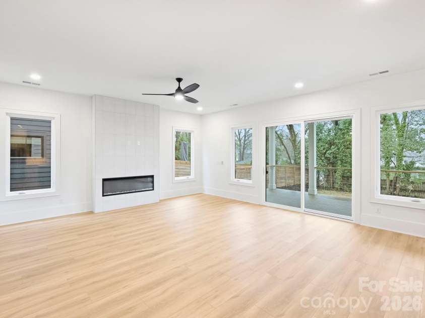 1420 35th Street, Charlotte, NC 28205.  MLS# CAR4326511, YatesRealty ID 11049. 