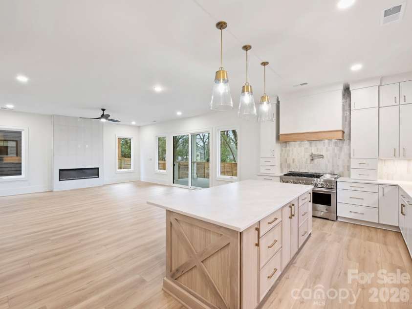 1420 35th Street, Charlotte, NC 28205.  MLS# CAR4326511, YatesRealty ID 11049. 