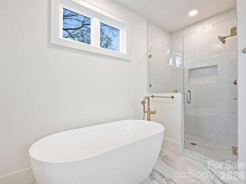 1420 35th Street, Charlotte, NC 28205.  MLS# CAR4326511, YatesRealty ID 11049. 