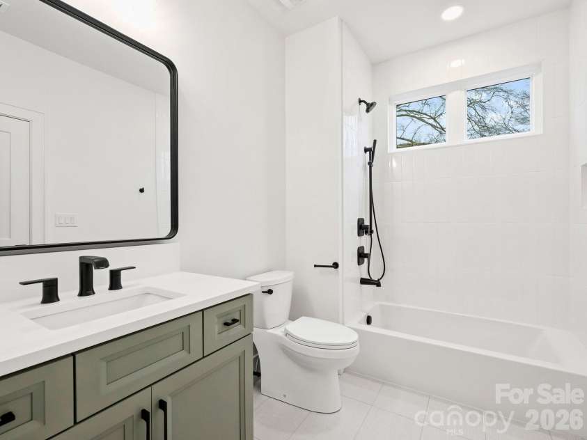 1420 35th Street, Charlotte, NC 28205.  MLS# CAR4326511, YatesRealty ID 11049. 