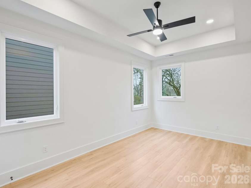 1420 35th Street, Charlotte, NC 28205.  MLS# CAR4326511, YatesRealty ID 11049. 
