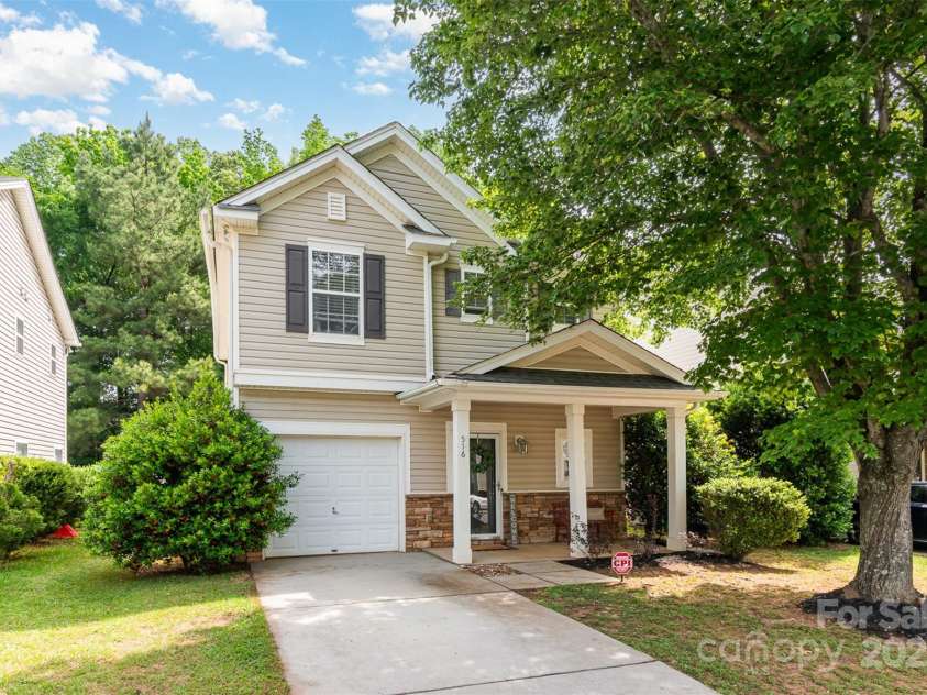516 Tribune Drive, Charlotte, NC 28214.  MLS# CAR4254060, YatesRealty ID 11049. 