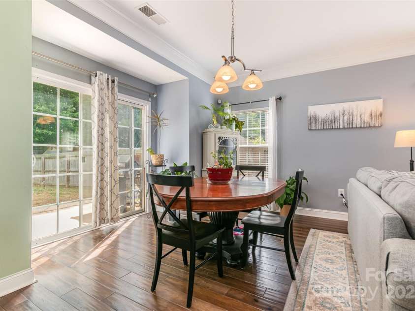 516 Tribune Drive, Charlotte, NC 28214.  MLS# CAR4254060, YatesRealty ID 11049. 