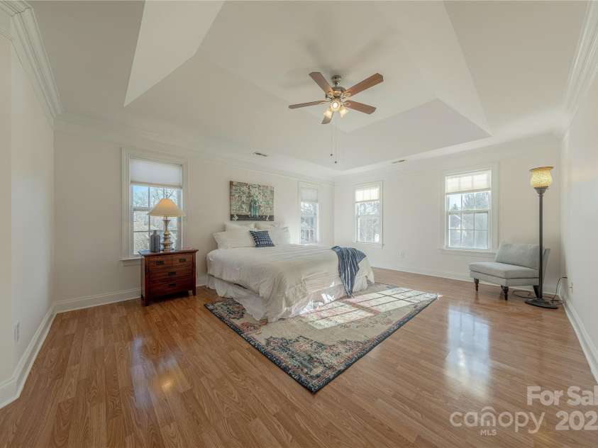 4225 Nathaniel Glen Court, Matthews, NC 28105.  MLS# CAR4213863, YatesRealty ID 11050. Primary Suite