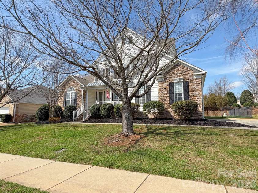 619 Harrison Drive, Concord, NC 28027.  MLS# CAR4345842, YatesRealty ID 11050. 