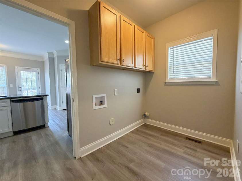 619 Harrison Drive, Concord, NC 28027.  MLS# CAR4345842, YatesRealty ID 11050. 
