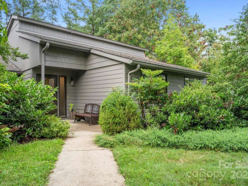 470 Crowfields Drive, Asheville, NC 28803.  MLS# CAR4283046, YatesRealty ID 11051. 