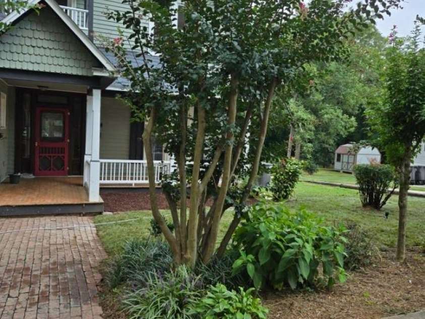 613 Mulberry Street, Statesville, NC 28677.  MLS# CAR4283631, YatesRealty ID 11051. 