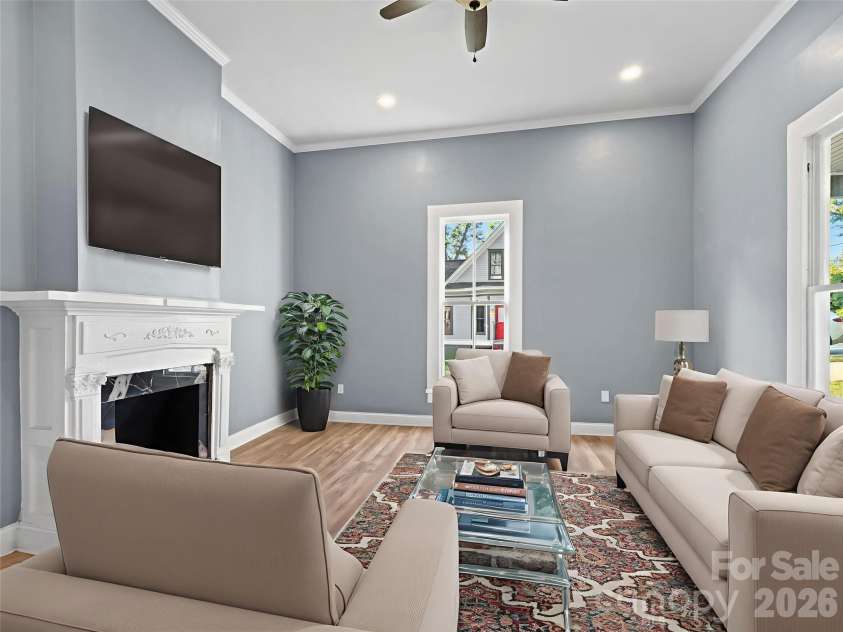 613 Mulberry Street, Statesville, NC 28677.  MLS# CAR4283631, YatesRealty ID 11051. 