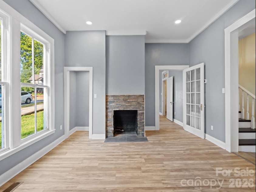 613 Mulberry Street, Statesville, NC 28677.  MLS# CAR4283631, YatesRealty ID 11051. 