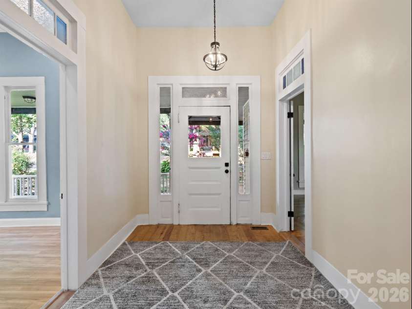 613 Mulberry Street, Statesville, NC 28677.  MLS# CAR4283631, YatesRealty ID 11051. 