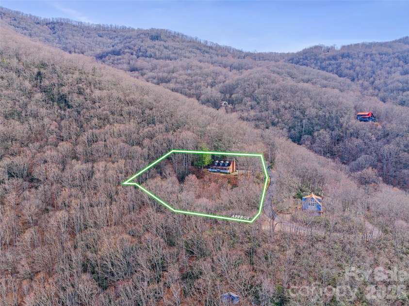 126 Wildflower Cove Drive, Swannanoa, NC 28778.  MLS# CAR4345693, YatesRealty ID 11052. 