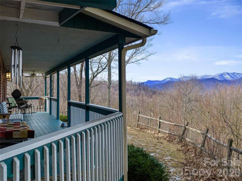 126 Wildflower Cove Drive, Swannanoa, NC 28778.  MLS# CAR4345693, YatesRealty ID 11052. 