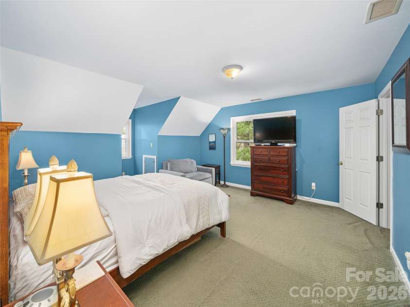 126 Wildflower Cove Drive, Swannanoa, NC 28778.  MLS# CAR4345693, YatesRealty ID 11052. 