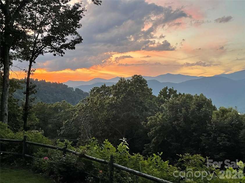 126 Wildflower Cove Drive, Swannanoa, NC 28778.  MLS# CAR4345693, YatesRealty ID 11052. 