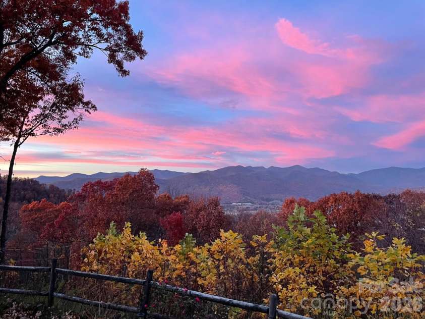 126 Wildflower Cove Drive, Swannanoa, NC 28778.  MLS# CAR4345693, YatesRealty ID 11052. 