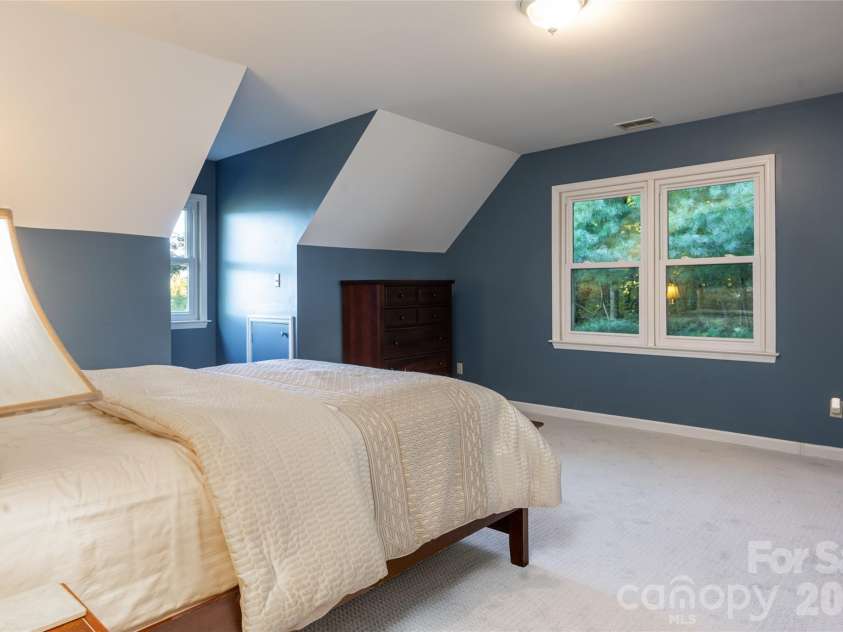 126 Wildflower Cove Drive, Swannanoa, NC 28778.  MLS# CAR4427361, YatesRealty ID 11052. Primary Suite