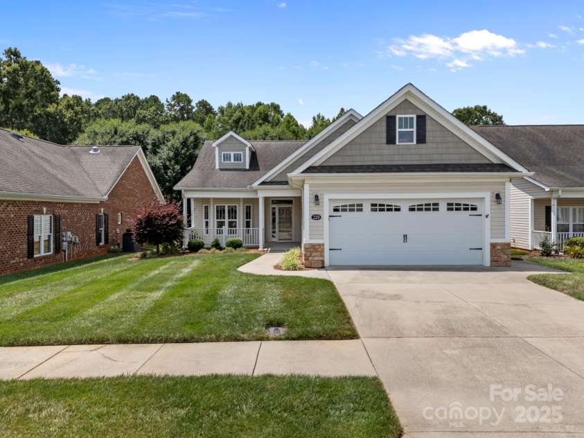 229 River Birch Drive, Salisbury, NC 28146.  MLS# CAR4284984, YatesRealty ID 11052. 