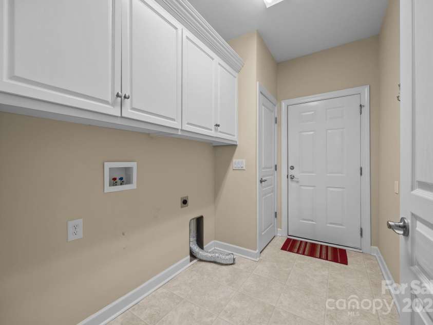 229 River Birch Drive, Salisbury, NC 28146.  MLS# CAR4284984, YatesRealty ID 11052. 