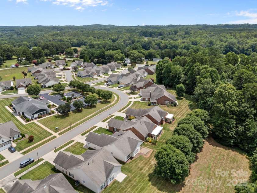 229 River Birch Drive, Salisbury, NC 28146.  MLS# CAR4284984, YatesRealty ID 11052. 