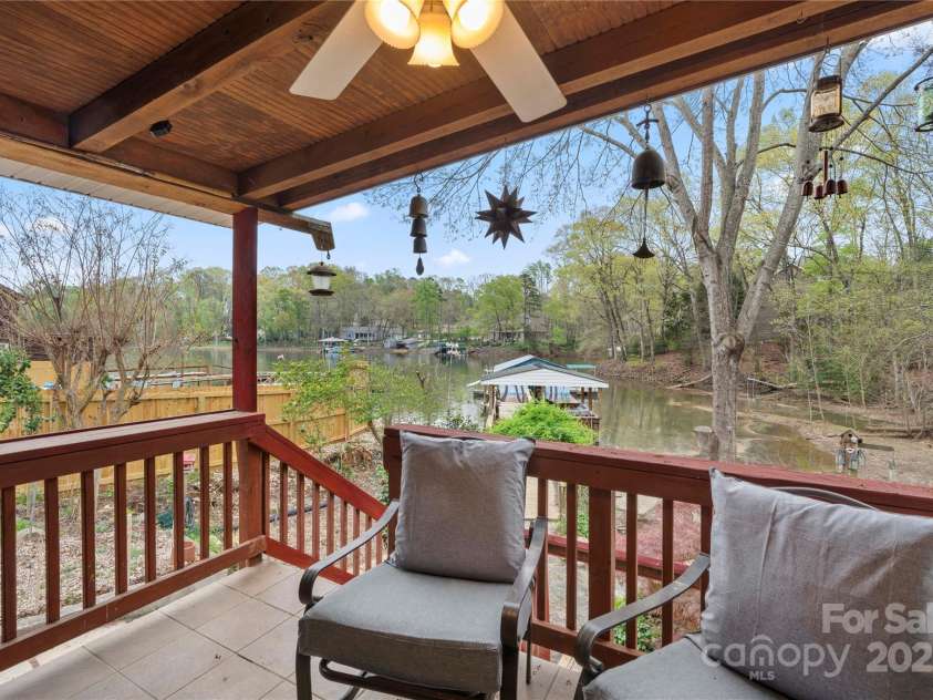 513 Paradise Circle, Belmont, NC 28012.  MLS# CAR4219509, YatesRealty ID 11053. 