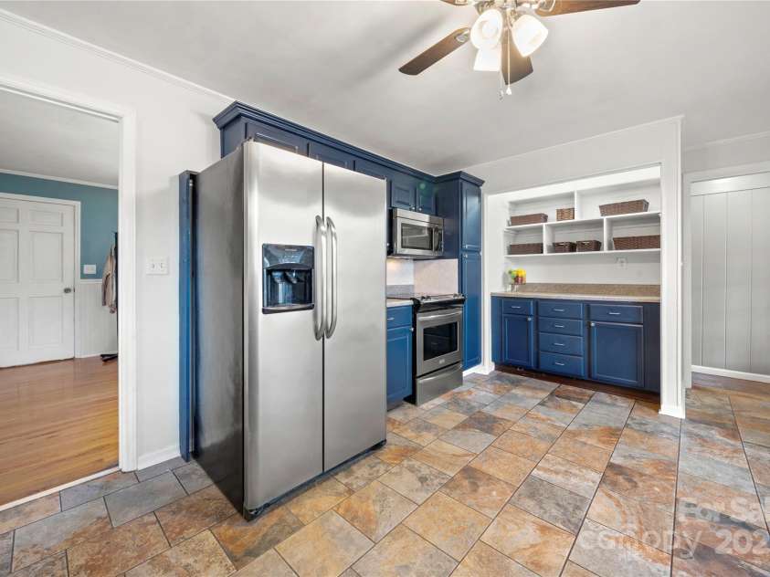 513 Paradise Circle, Belmont, NC 28012.  MLS# CAR4219509, YatesRealty ID 11053. 