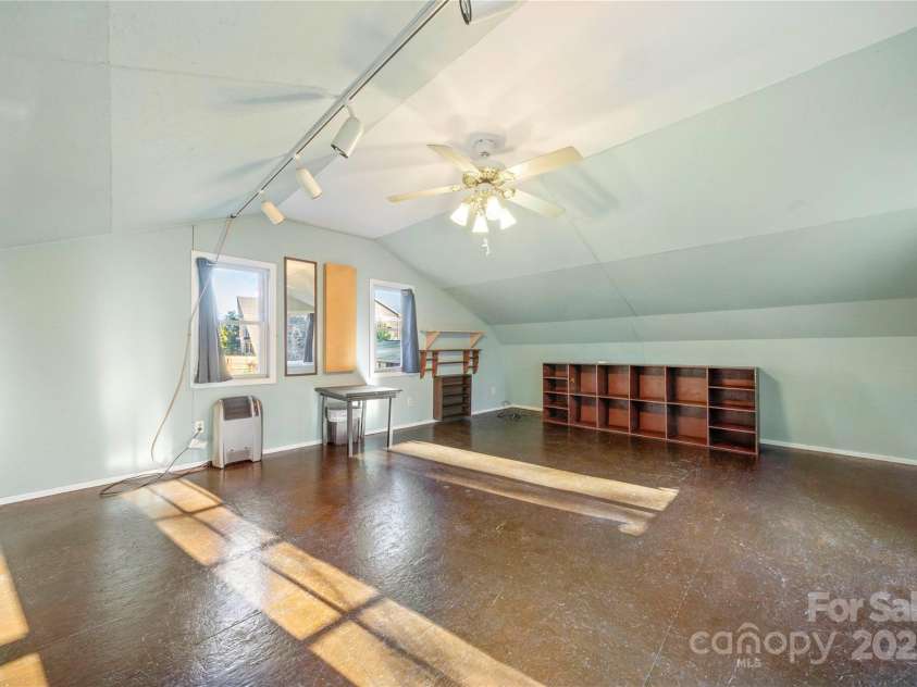 513 Paradise Circle, Belmont, NC 28012.  MLS# CAR4219509, YatesRealty ID 11053. Second floor of workshop