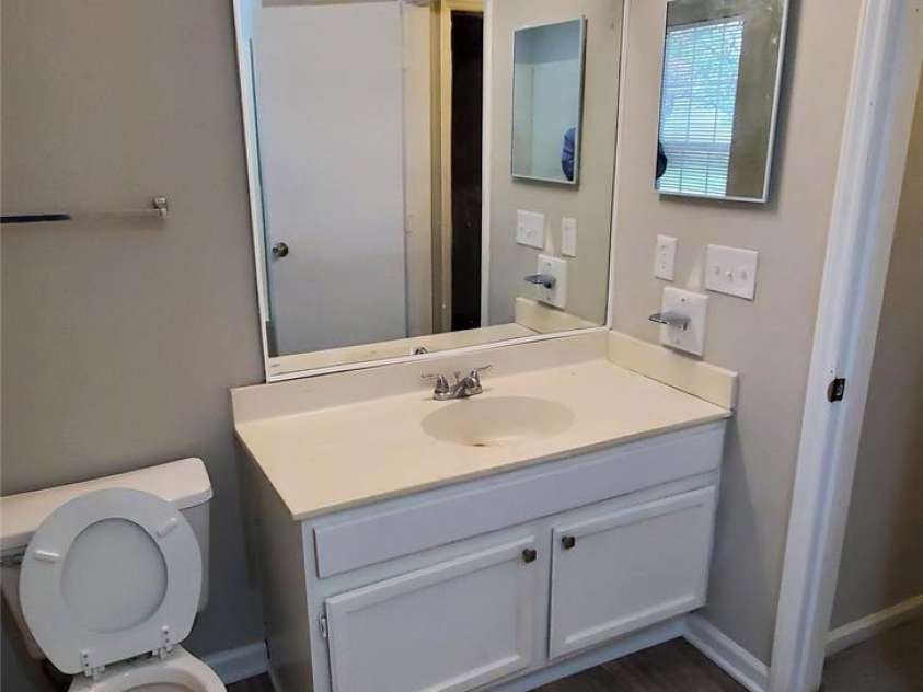 5720 Ebley Lane, Charlotte, NC 28227.  MLS# CAR4179653, YatesRealty ID 11054. 