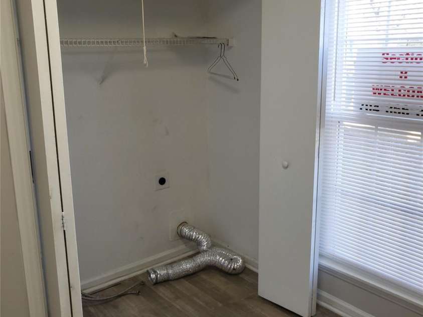 5720 Ebley Lane, Charlotte, NC 28227.  MLS# CAR4179653, YatesRealty ID 11054. 