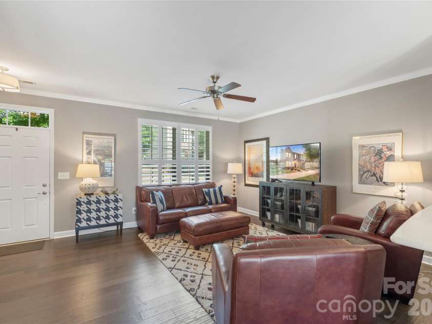 2023 Sage Park Drive, Charlotte, NC 28217.  MLS# CAR4399356, YatesRealty ID 11055. 
