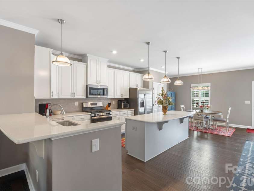 2023 Sage Park Drive, Charlotte, NC 28217.  MLS# CAR4399356, YatesRealty ID 11055. 
