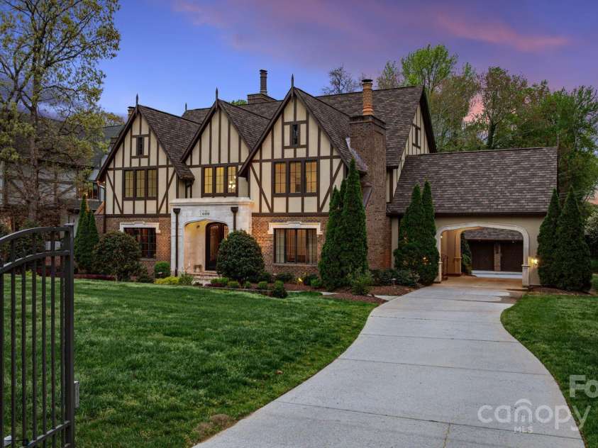 4400 Sharon View Road, Charlotte, NC 28226.  MLS# CAR4243534, YatesRealty ID 11056. Gated entrance