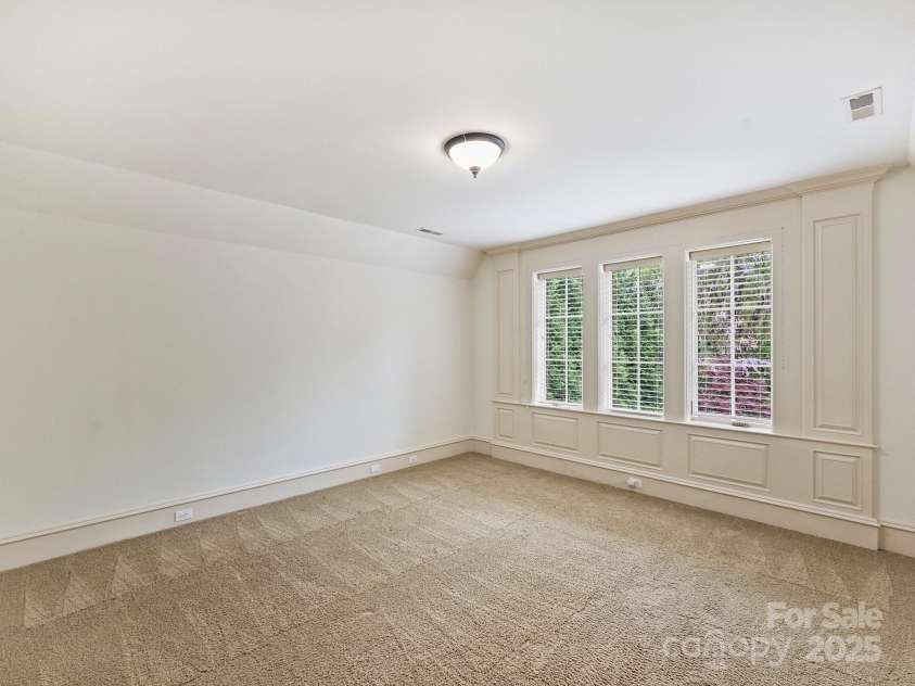 4400 Sharon View Road, Charlotte, NC 28226.  MLS# CAR4243534, YatesRealty ID 11056. Guest Suite 1