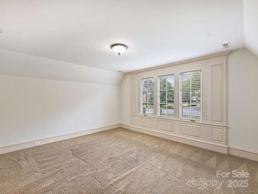 4400 Sharon View Road, Charlotte, NC 28226.  MLS# CAR4243534, YatesRealty ID 11056. Guest Suite 3