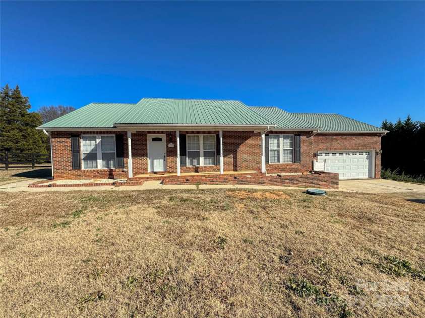 2945 Parks Lafferty Road, Concord, NC 28025.  MLS# CAR4205547, YatesRealty ID 11058. 