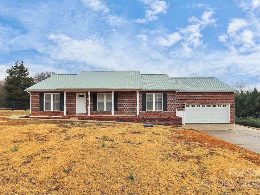 2945 Parks Lafferty Road, Concord, NC 28025.  MLS# CAR4205547, YatesRealty ID 11058. 