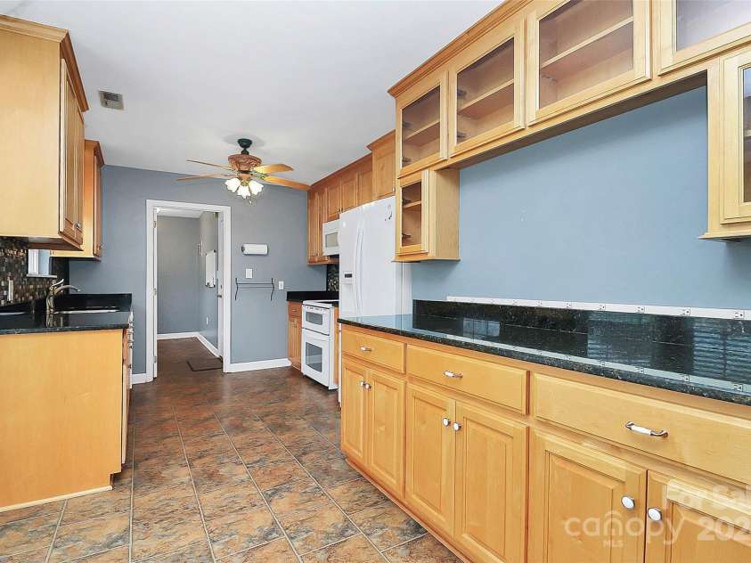 2945 Parks Lafferty Road, Concord, NC 28025.  MLS# CAR4205547, YatesRealty ID 11058. 