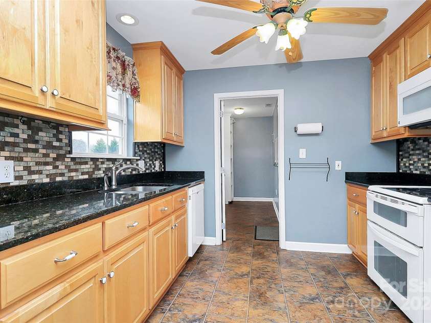 2945 Parks Lafferty Road, Concord, NC 28025.  MLS# CAR4205547, YatesRealty ID 11058. 