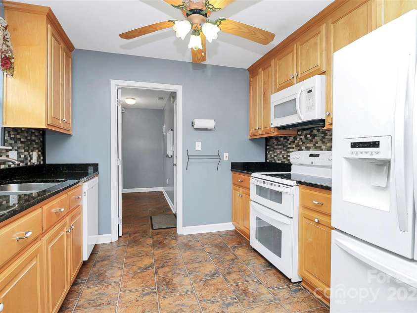 2945 Parks Lafferty Road, Concord, NC 28025.  MLS# CAR4205547, YatesRealty ID 11058. 