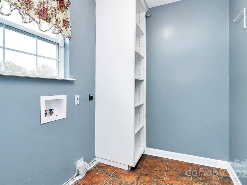 2945 Parks Lafferty Road, Concord, NC 28025.  MLS# CAR4205547, YatesRealty ID 11058. 