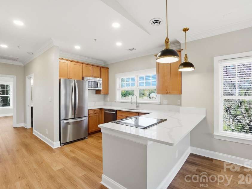 111 Summit Avenue, Charlotte, NC 28208.  MLS# CAR4356986, YatesRealty ID 11059. 