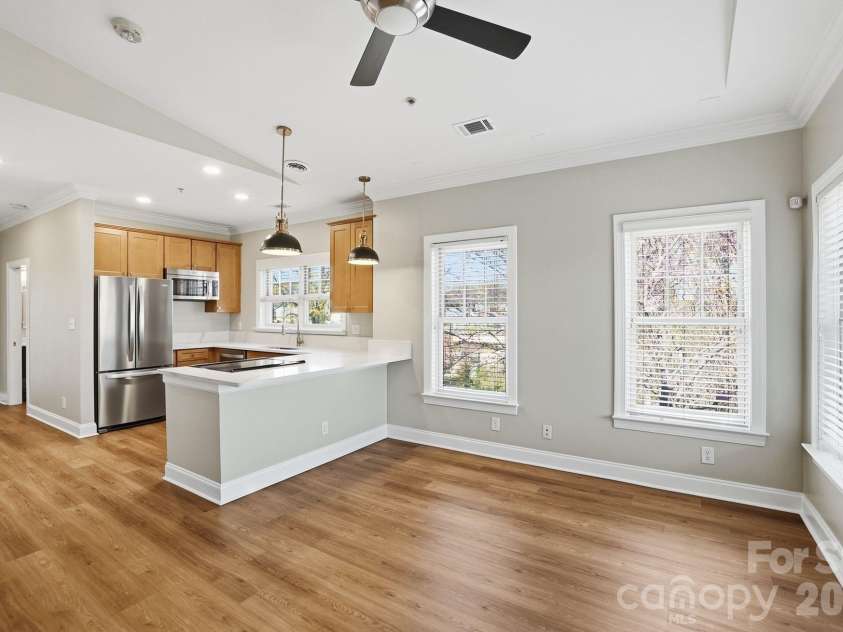 111 Summit Avenue, Charlotte, NC 28208.  MLS# CAR4356986, YatesRealty ID 11059. 