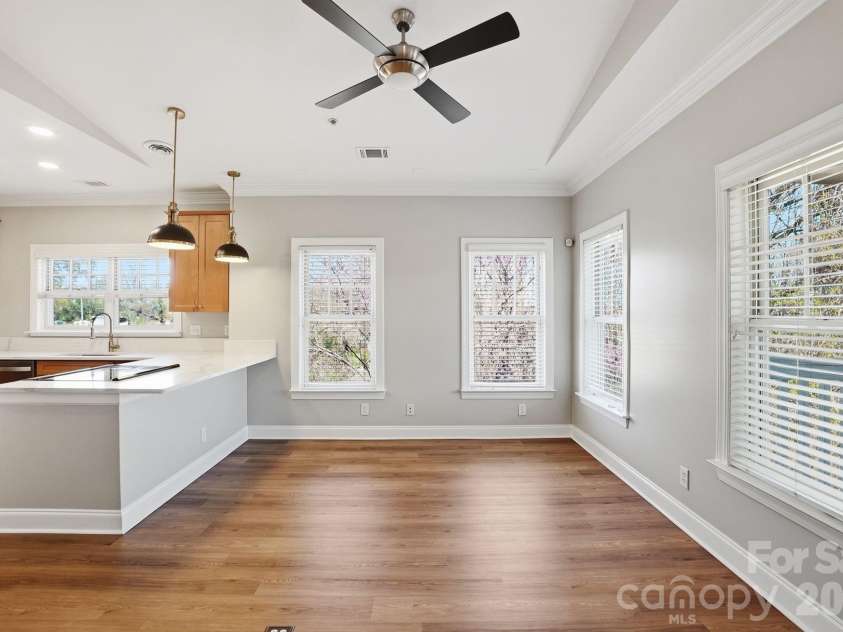 111 Summit Avenue, Charlotte, NC 28208.  MLS# CAR4356986, YatesRealty ID 11059. 