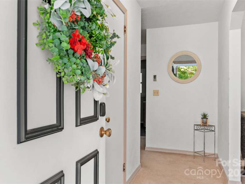 121 Auburn Park Drive, Waynesville, NC 28786.  MLS# CAR4180555, YatesRealty ID 1106. 